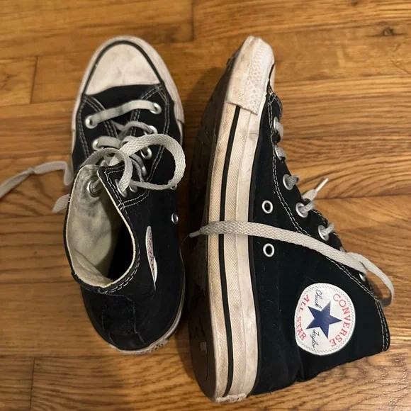 Women’s Black High-Top Converse - Picture 2 of 4